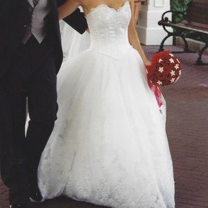 David's Bridal Dress, Includes Tiara & Veil